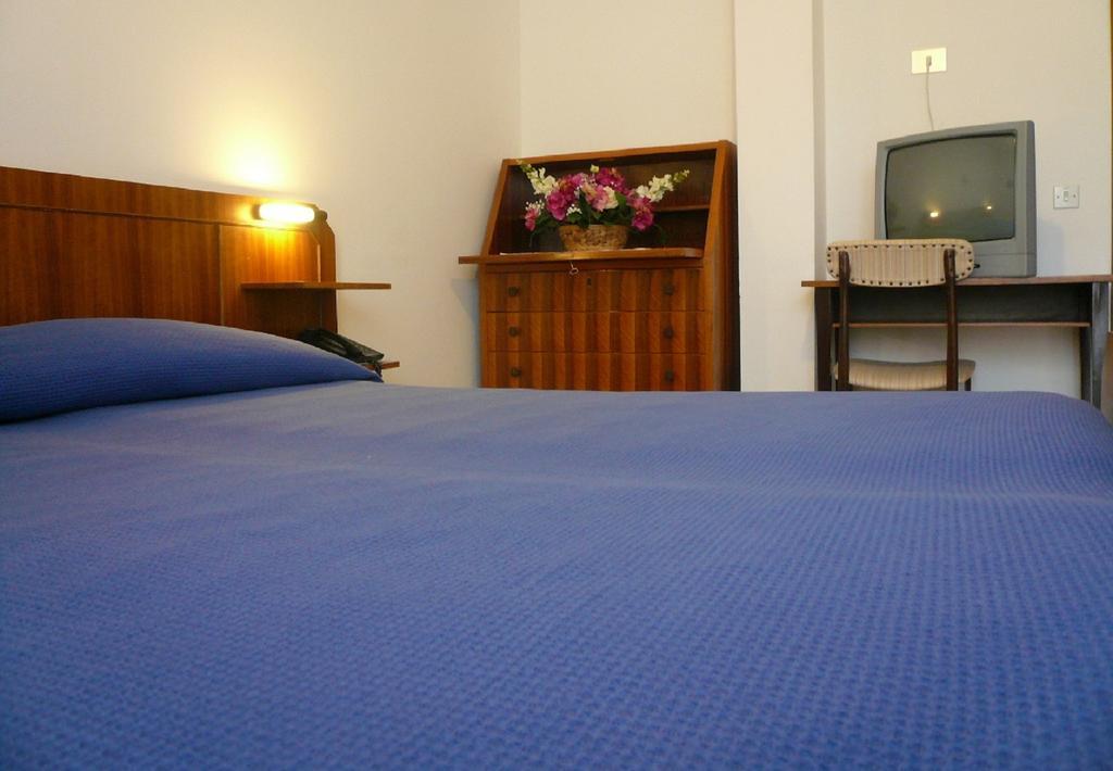 Albergo Ariston Tabiano Terme Rum bild