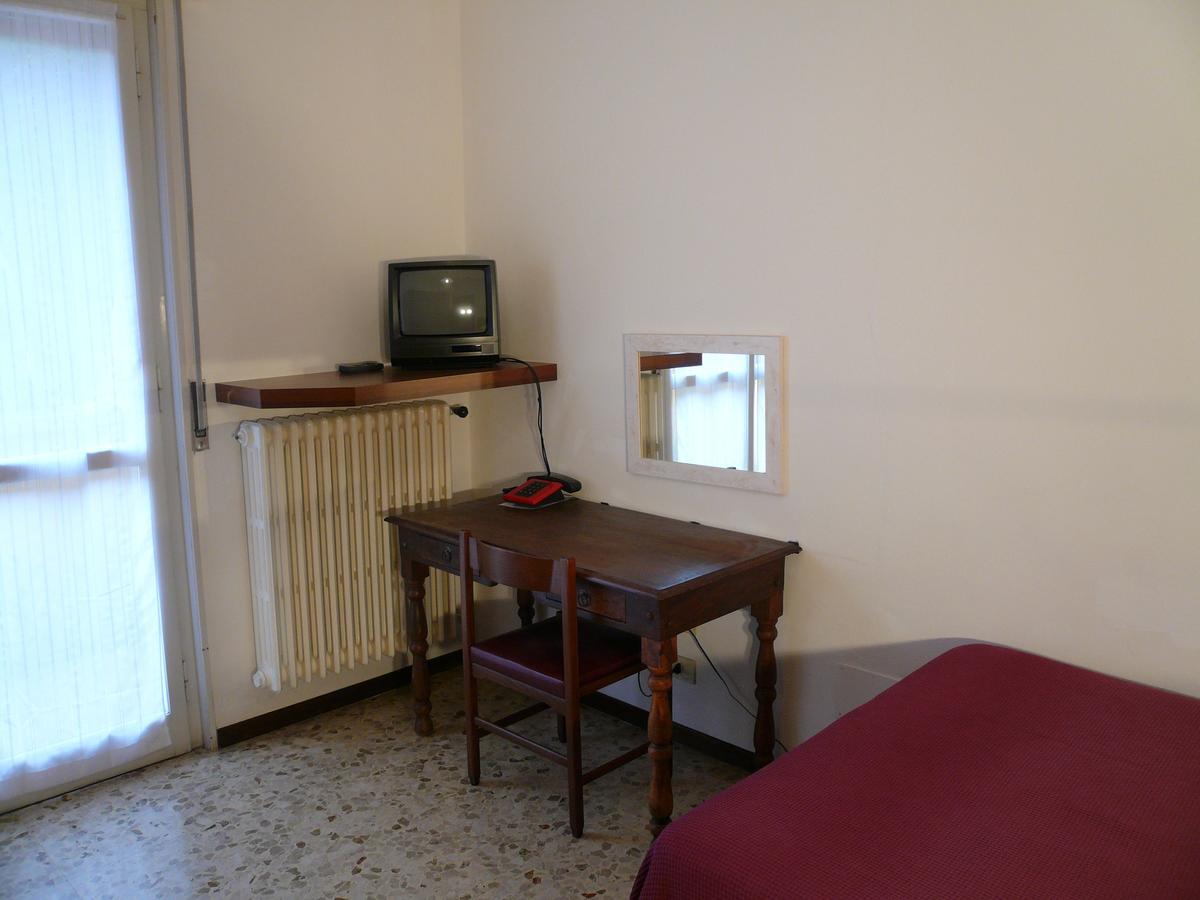 Albergo Ariston Tabiano Terme Exteriör bild
