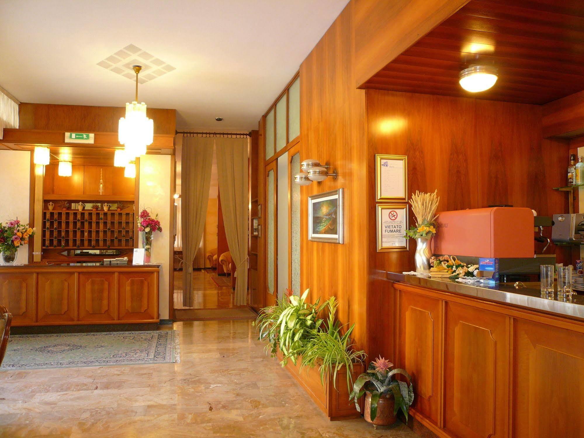 Albergo Ariston Tabiano Terme Exteriör bild