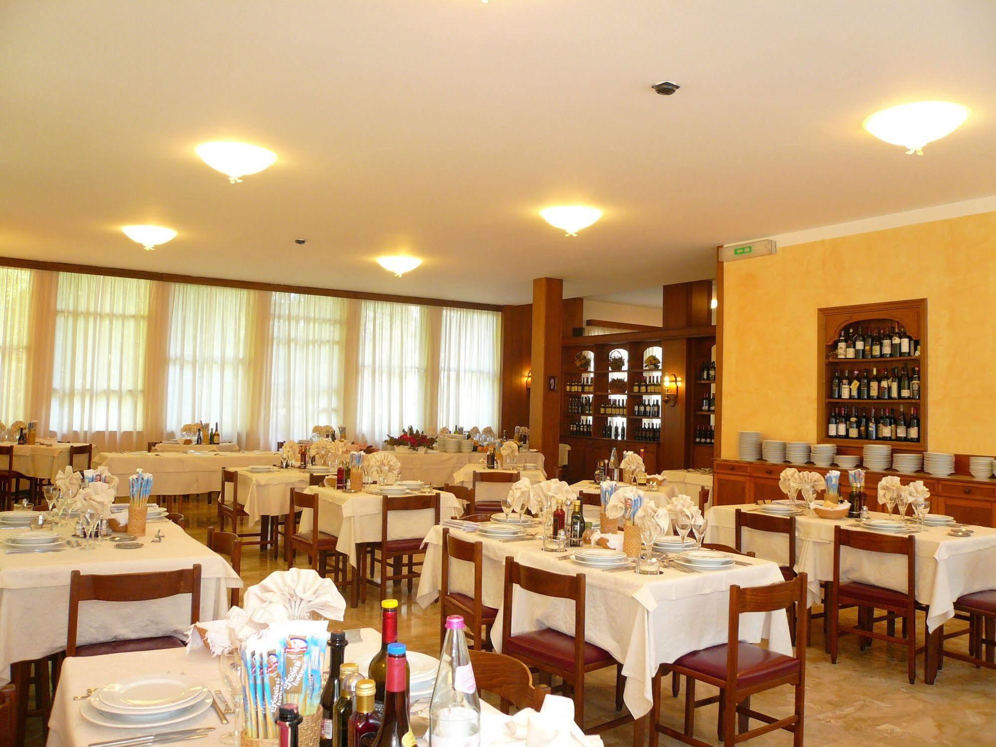 Albergo Ariston Tabiano Terme Exteriör bild