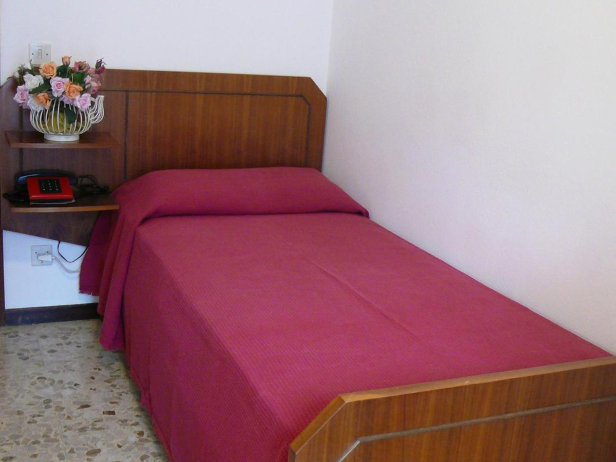 Albergo Ariston Tabiano Terme Exteriör bild